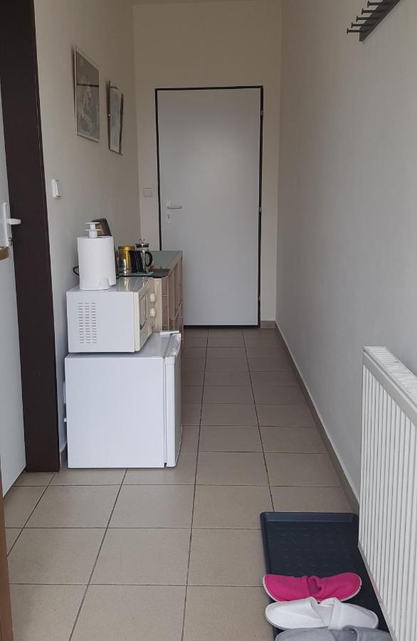 Na Samote U Lesa -Rasovna Apartment Msecke Zehrovice Luaran gambar